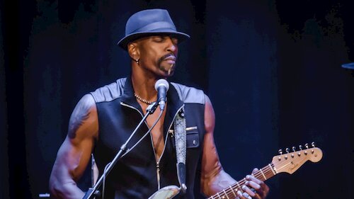 Dennis Jones