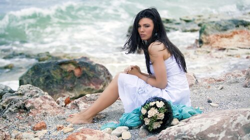 Paula Seling