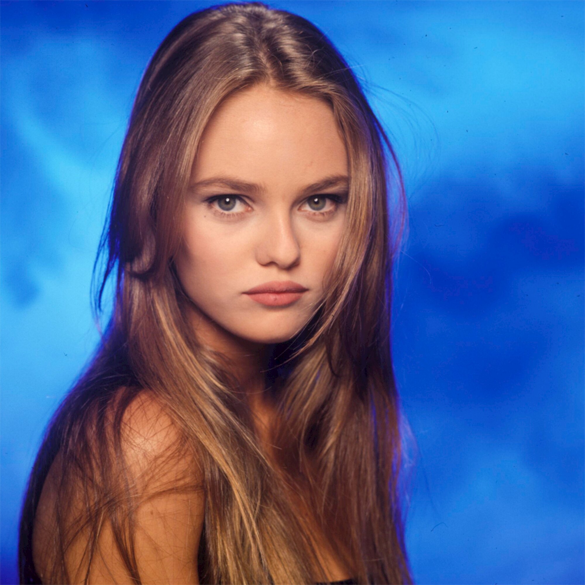 Vanessa Paradis Tickets, 2026 Concert Tour Dates | Eventworld